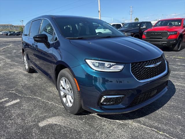 new 2025 Chrysler Pacifica car, priced at $51,110