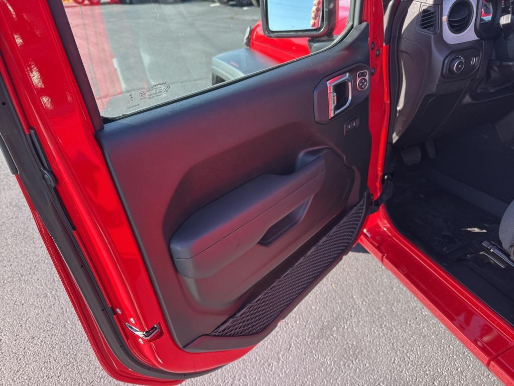 new 2026 Jeep Wrangler car, priced at $51,110