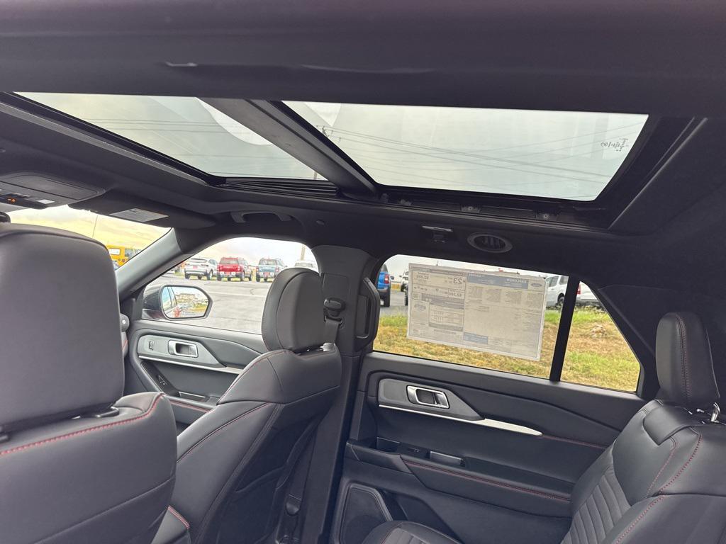 new 2025 Ford Explorer car, priced at $50,779