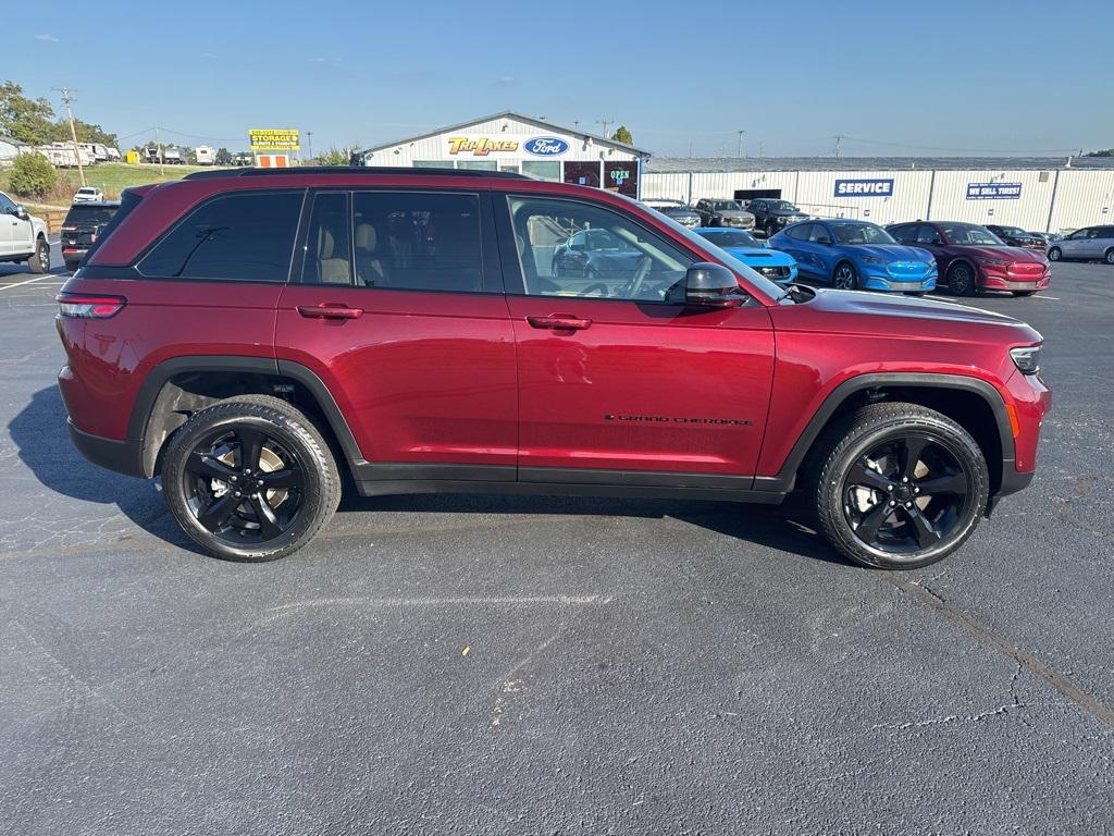 used 2024 Jeep Grand Cherokee car, priced at $38,451