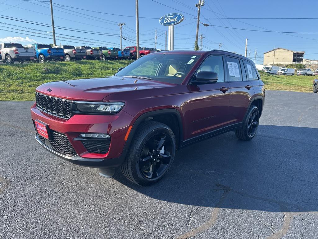 used 2024 Jeep Grand Cherokee car, priced at $38,451