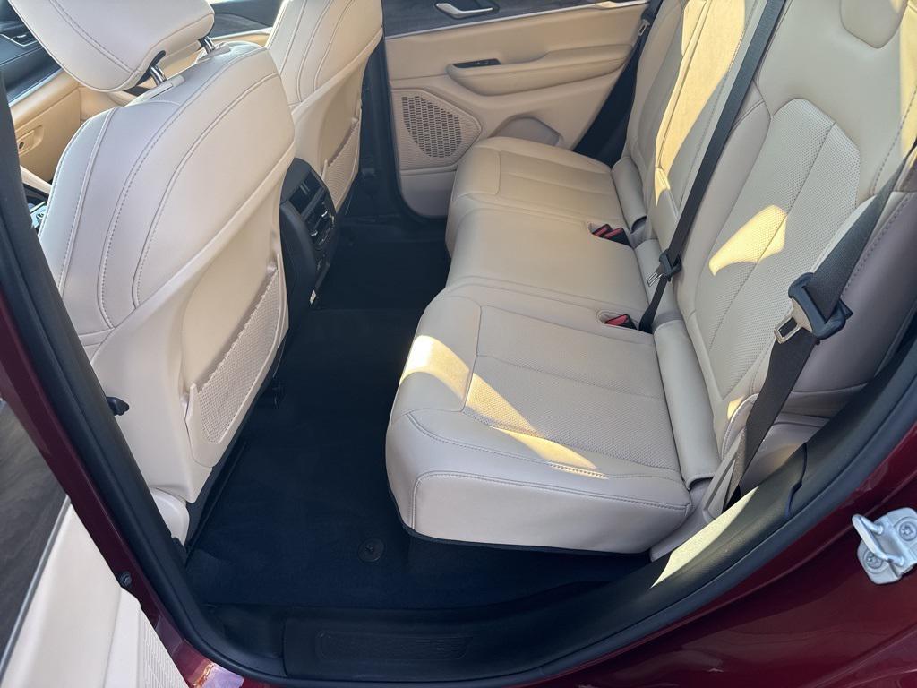 used 2024 Jeep Grand Cherokee car, priced at $38,451