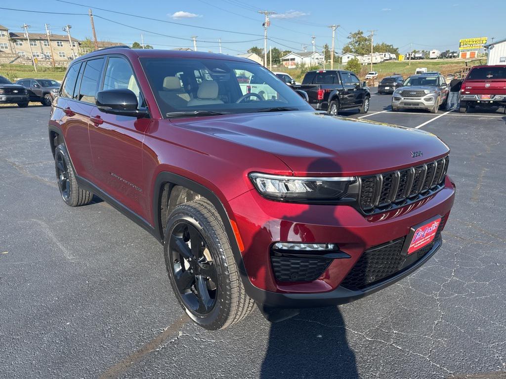 used 2024 Jeep Grand Cherokee car, priced at $38,451