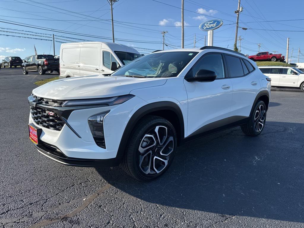 used 2024 Chevrolet Trax car, priced at $22,872