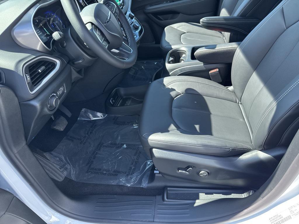 new 2026 Chrysler Voyager car, priced at $41,590