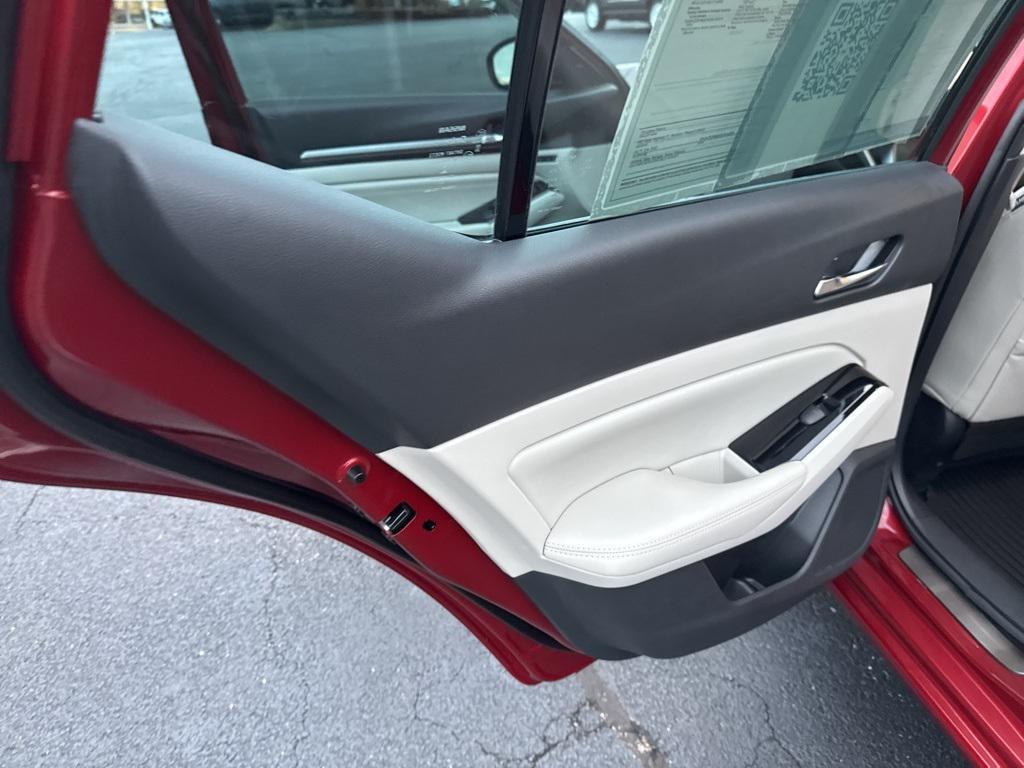 used 2021 Nissan Altima car, priced at $24,354