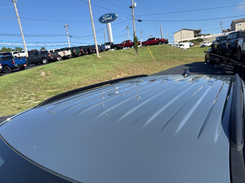 new 2025 Ford Explorer car, priced at $48,555