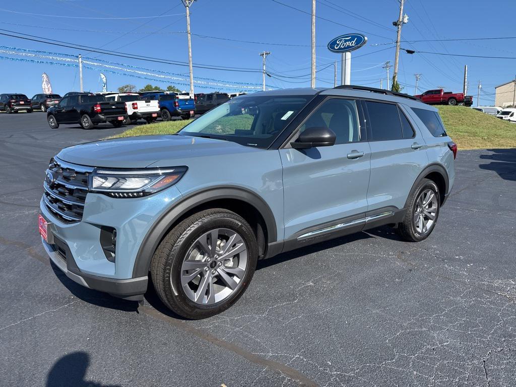 new 2025 Ford Explorer car, priced at $48,555