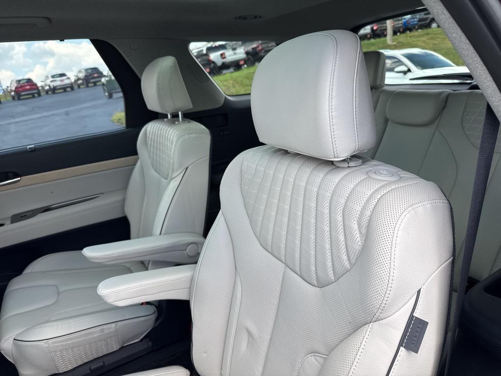 used 2023 Hyundai Palisade car, priced at $42,231