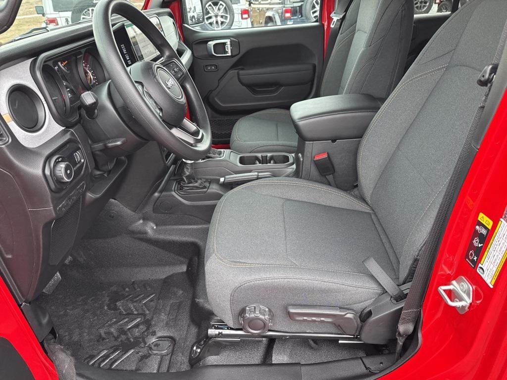 new 2025 Jeep Wrangler car, priced at $45,235