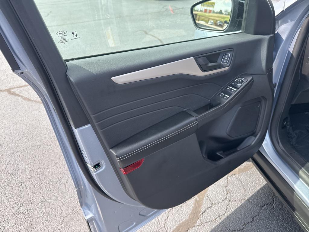 used 2022 Ford Escape car, priced at $22,981