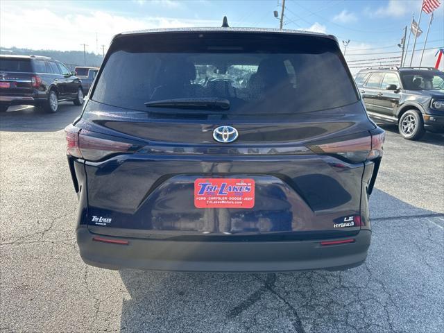 used 2024 Toyota Sienna car, priced at $39,627