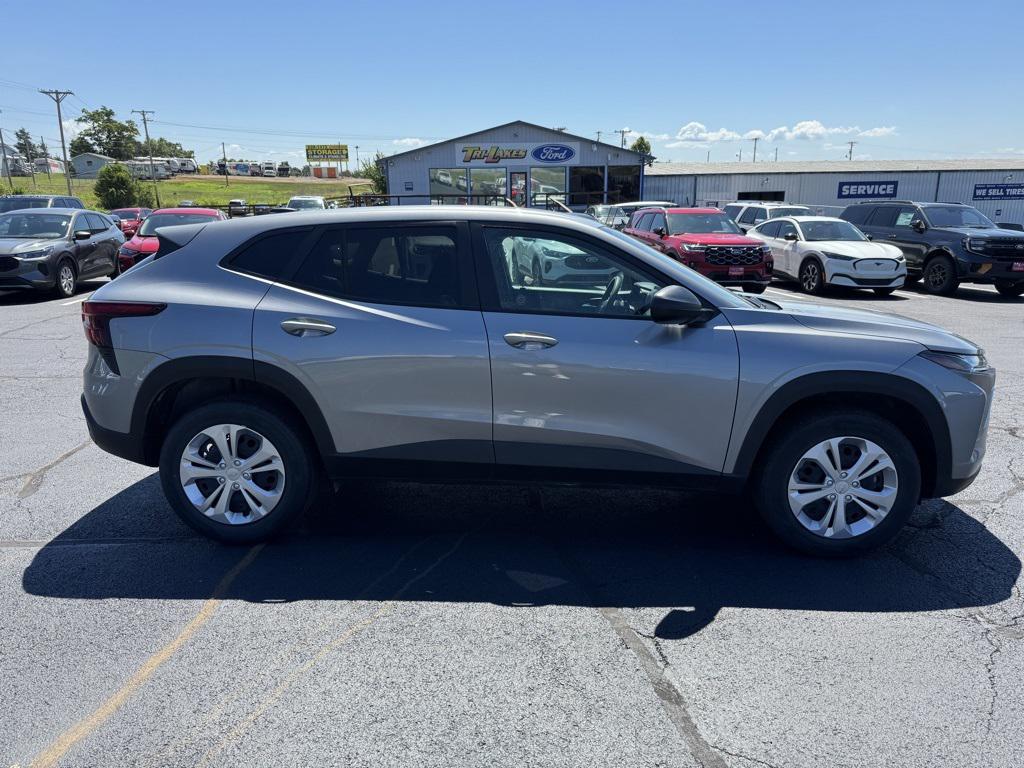 used 2025 Chevrolet Trax car, priced at $23,113