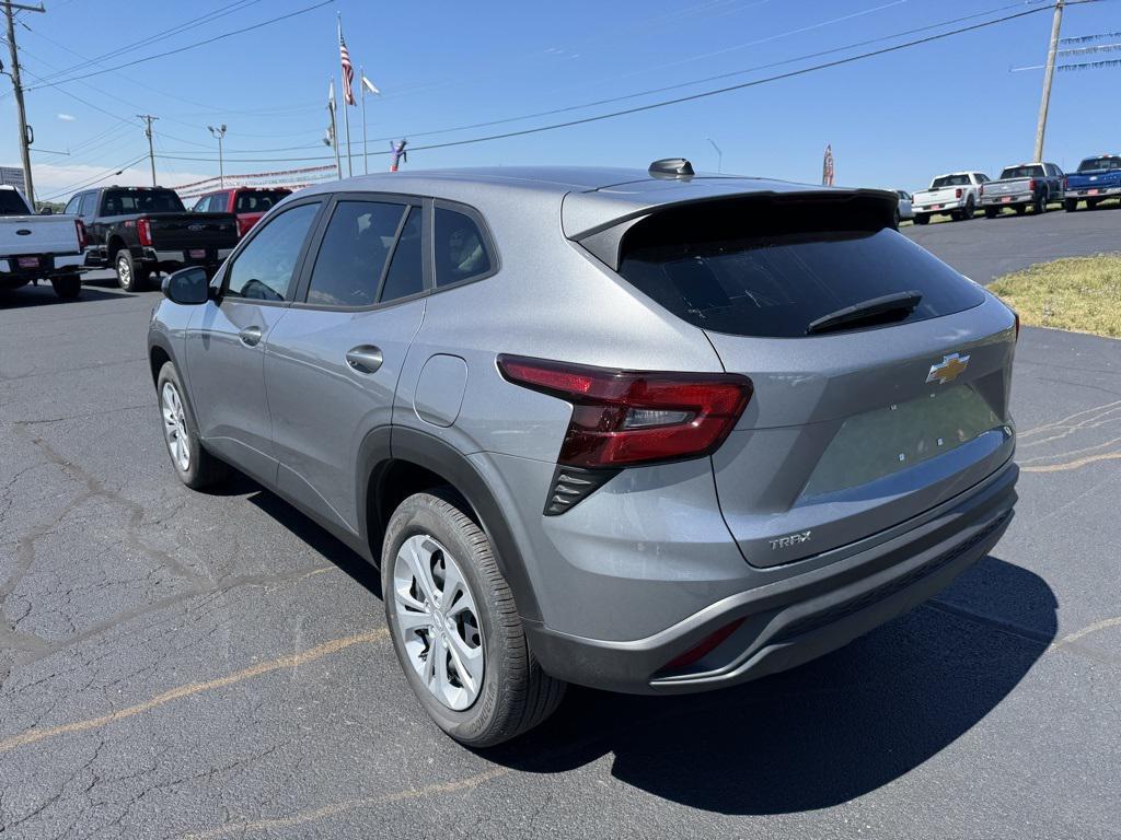 used 2025 Chevrolet Trax car, priced at $23,113