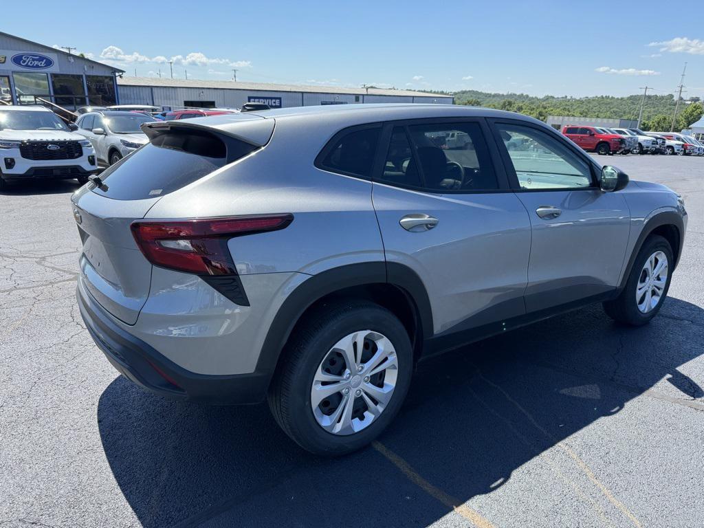 used 2025 Chevrolet Trax car, priced at $23,113