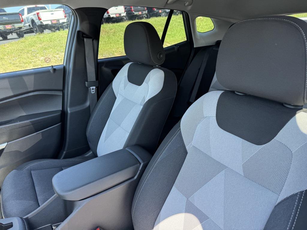 used 2025 Chevrolet Trax car, priced at $23,113