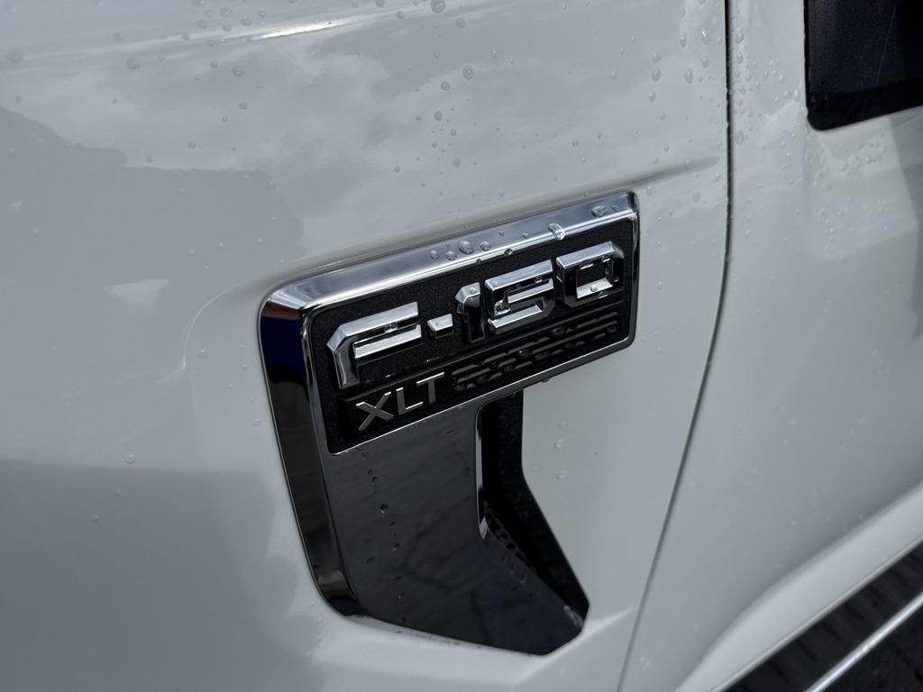 new 2025 Ford F-150 car, priced at $59,998