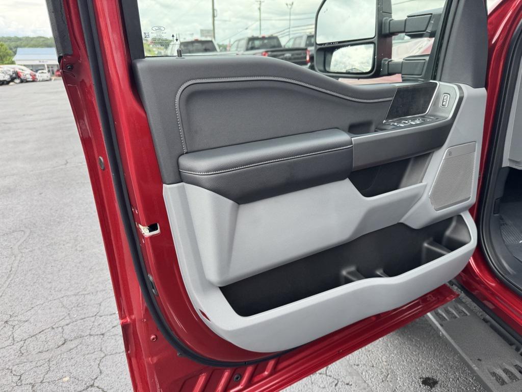 new 2025 Ford F-350 car, priced at $68,952