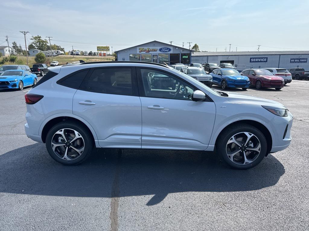 new 2025 Ford Escape car, priced at $39,055