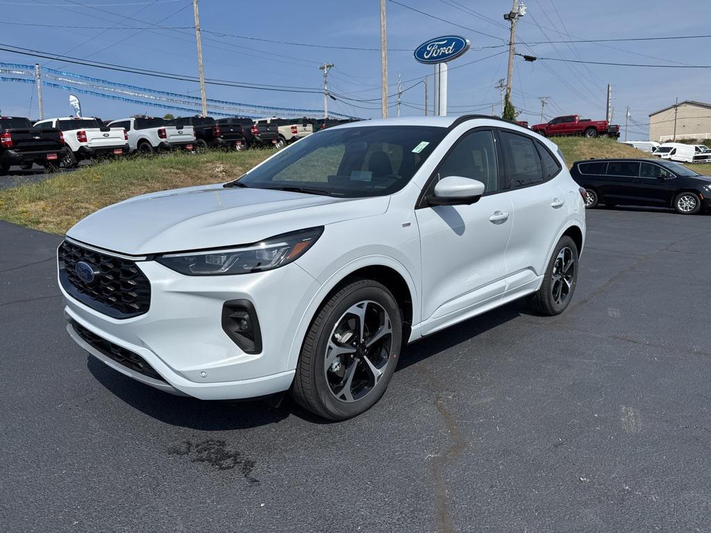 new 2025 Ford Escape car, priced at $39,055