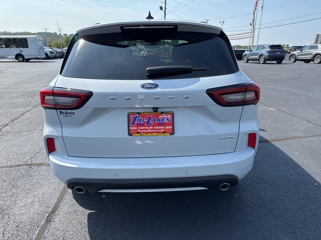new 2025 Ford Escape car, priced at $39,055