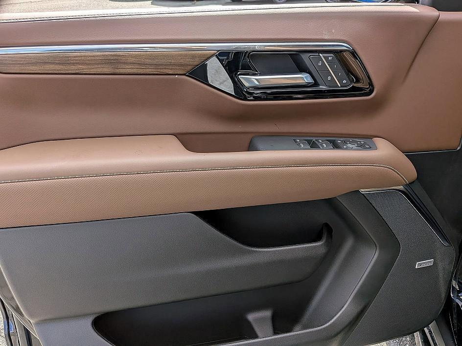 new 2026 Chevrolet Suburban car, priced at $93,879