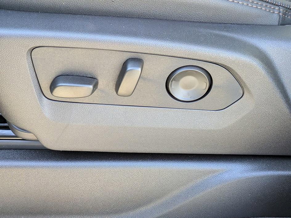 new 2025 Chevrolet Suburban car, priced at $83,375