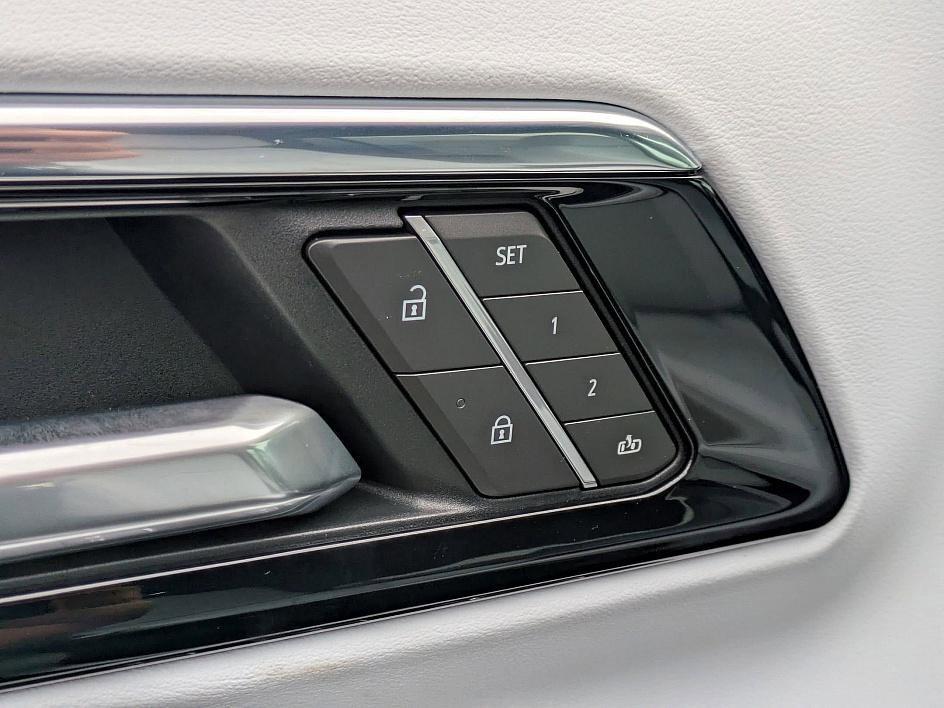 new 2025 Chevrolet Suburban car, priced at $71,094