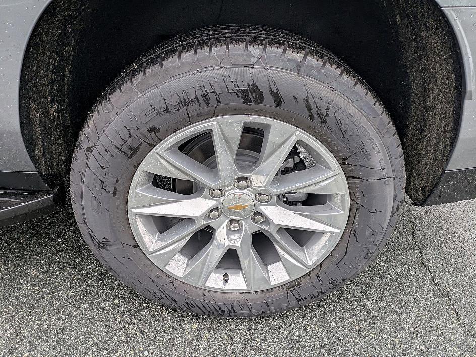 new 2025 Chevrolet Suburban car, priced at $71,094