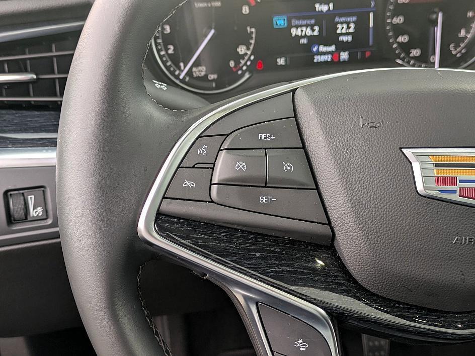 used 2025 Cadillac XT5 car, priced at $38,998