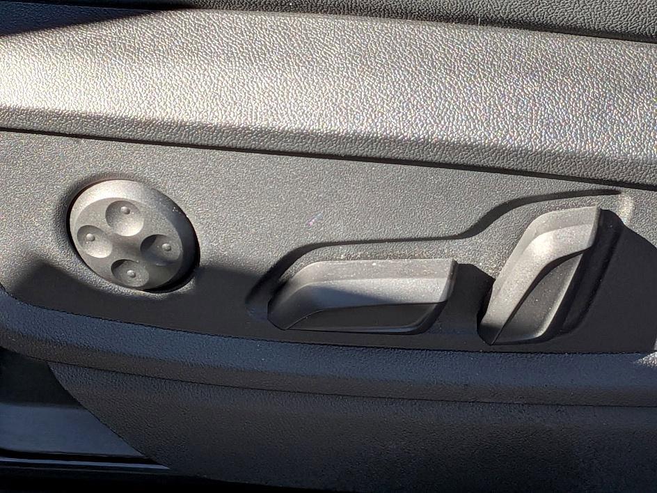 used 2025 Audi Q5 car, priced at $45,995