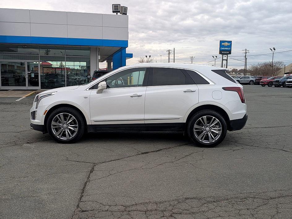 used 2025 Cadillac XT5 car, priced at $39,998