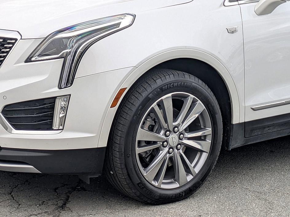used 2025 Cadillac XT5 car, priced at $39,998