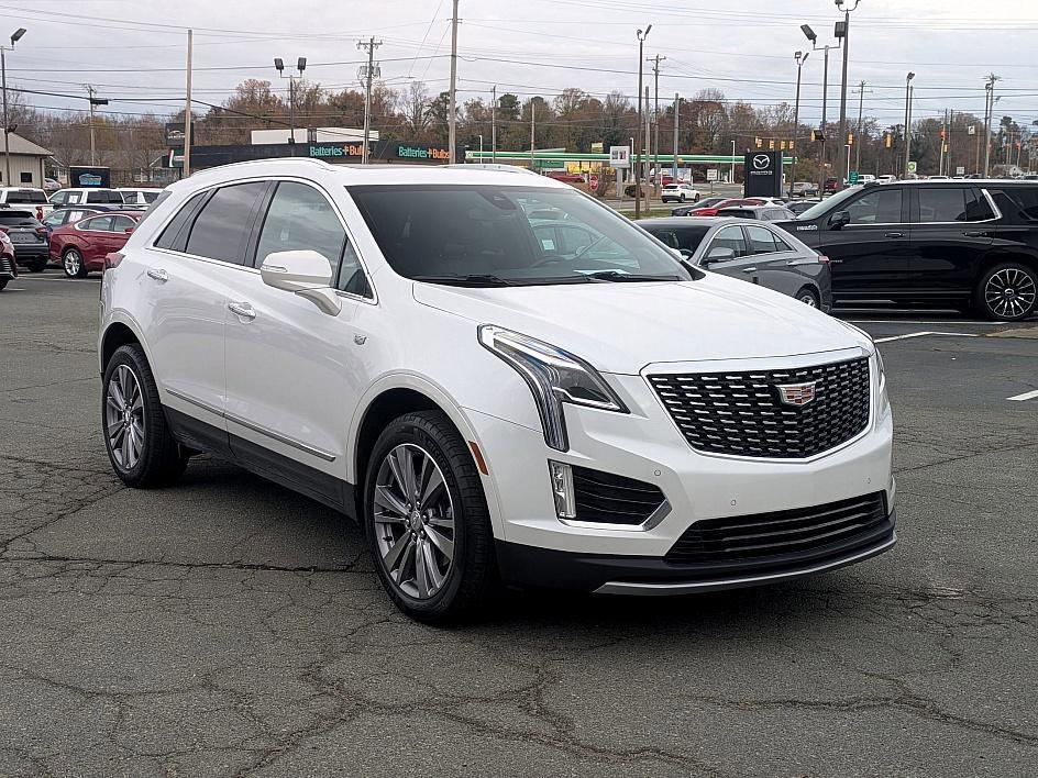 used 2025 Cadillac XT5 car, priced at $39,998
