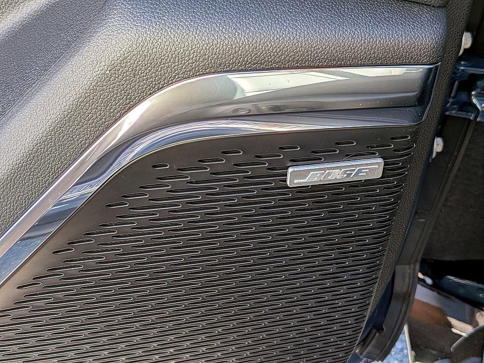 new 2026 Chevrolet Traverse car, priced at $57,094