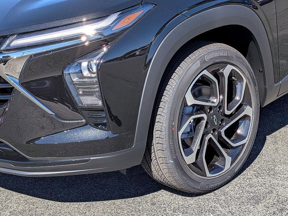 new 2026 Chevrolet Trax car, priced at $27,385