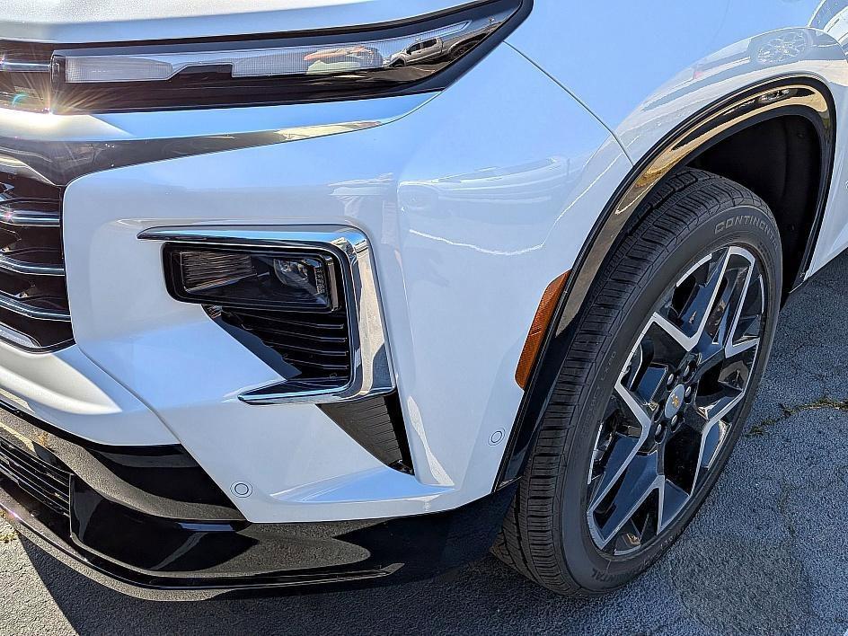 new 2026 Chevrolet Traverse car, priced at $57,789