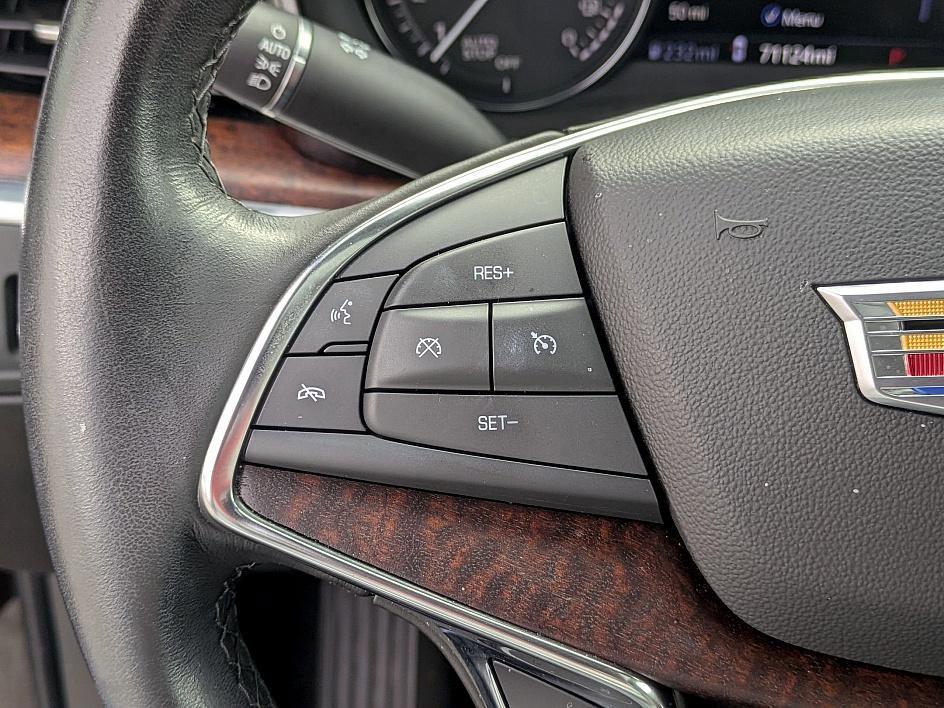 used 2020 Cadillac XT5 car, priced at $23,042