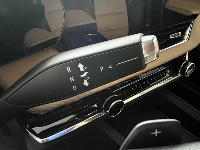 new 2025 Chevrolet Equinox car