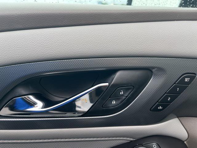used 2020 Chevrolet Traverse car, priced at $28,988