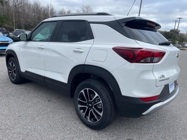 new 2025 Chevrolet TrailBlazer car, priced at $27,100
