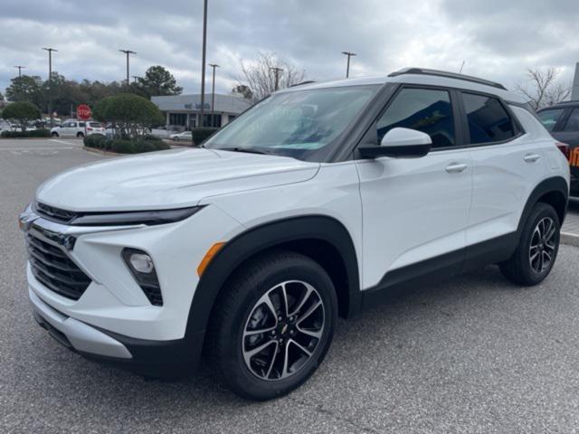 new 2025 Chevrolet TrailBlazer car, priced at $27,100