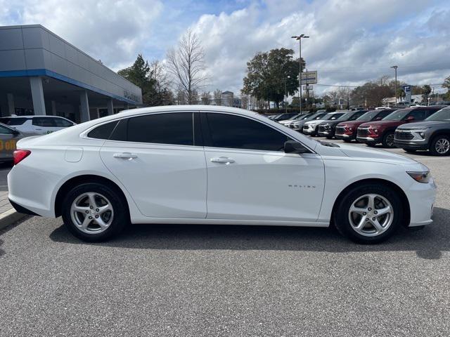 used 2018 Chevrolet Malibu car, priced at $16,988