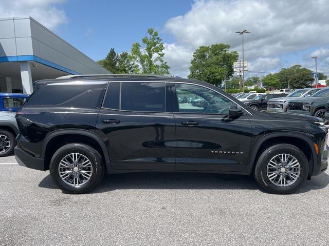 new 2025 Chevrolet Traverse car, priced at $42,095