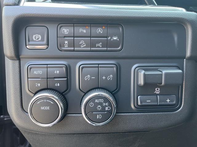 new 2025 Chevrolet Tahoe car, priced at $75,440