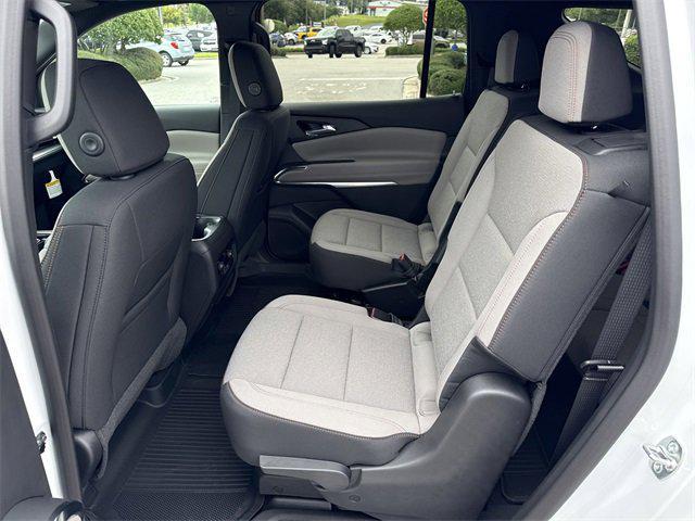 new 2026 Chevrolet Traverse car, priced at $38,889