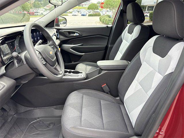 new 2025 Chevrolet Trax car, priced at $22,285