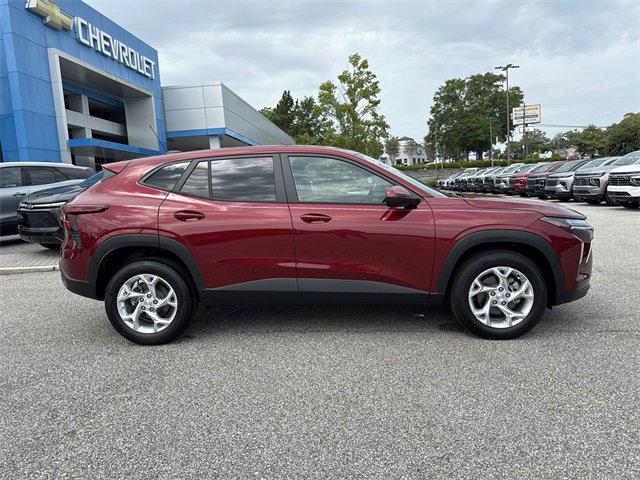 new 2025 Chevrolet Trax car, priced at $22,285