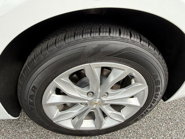 used 2024 Chevrolet Malibu car, priced at $23,899