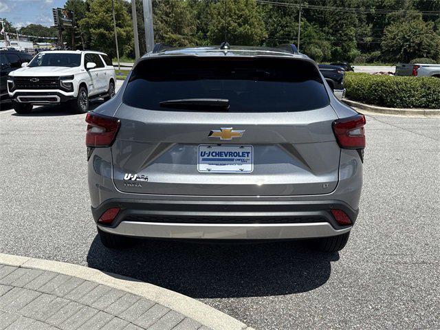 new 2025 Chevrolet Trax car